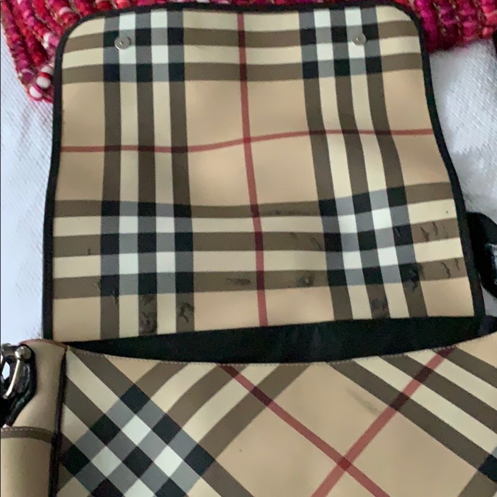 Burberry Nova Check Messenger Diaper bag - Picture 2 of 6